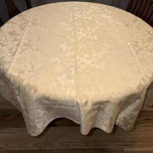 New Holiday Cream Jaquard Damask Tablecloth